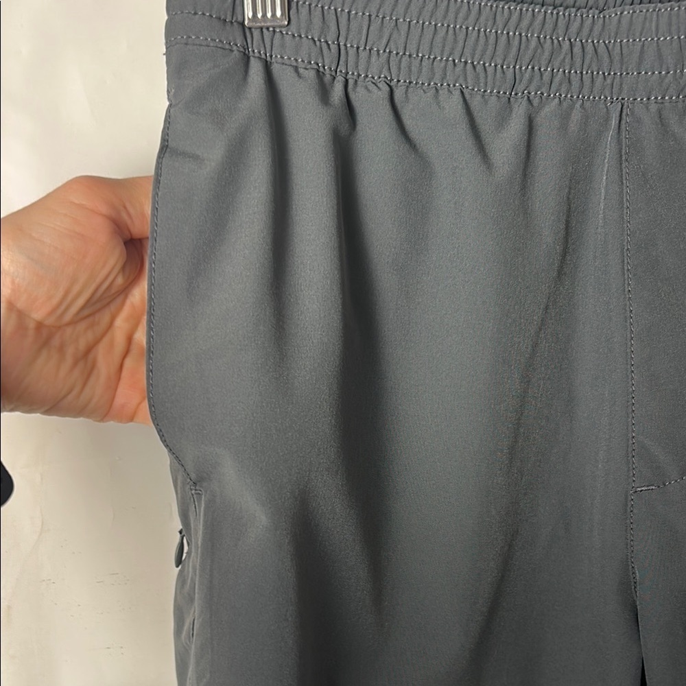 Hollister Charcoal Everyday Shorts men size medium athletic gym shorts leisure - Picture 5 of 9